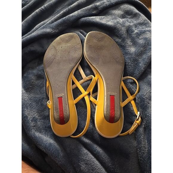 Prada Banana Yellow Thong Sandals Logo Worn Once 39 1/2 EU 9 US VTG Designer - Picture 3 of 8
